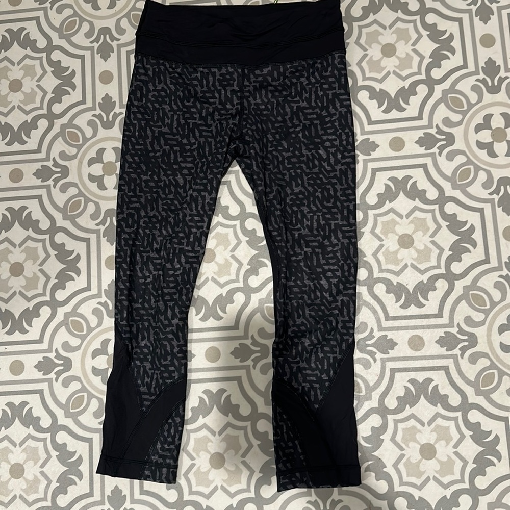 Lululemon Capri leggings 4